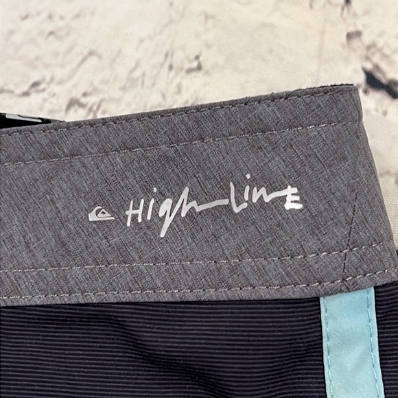 Quicksilver Men’s Highline Board Shorts Size 30 - Picture 5 of 13